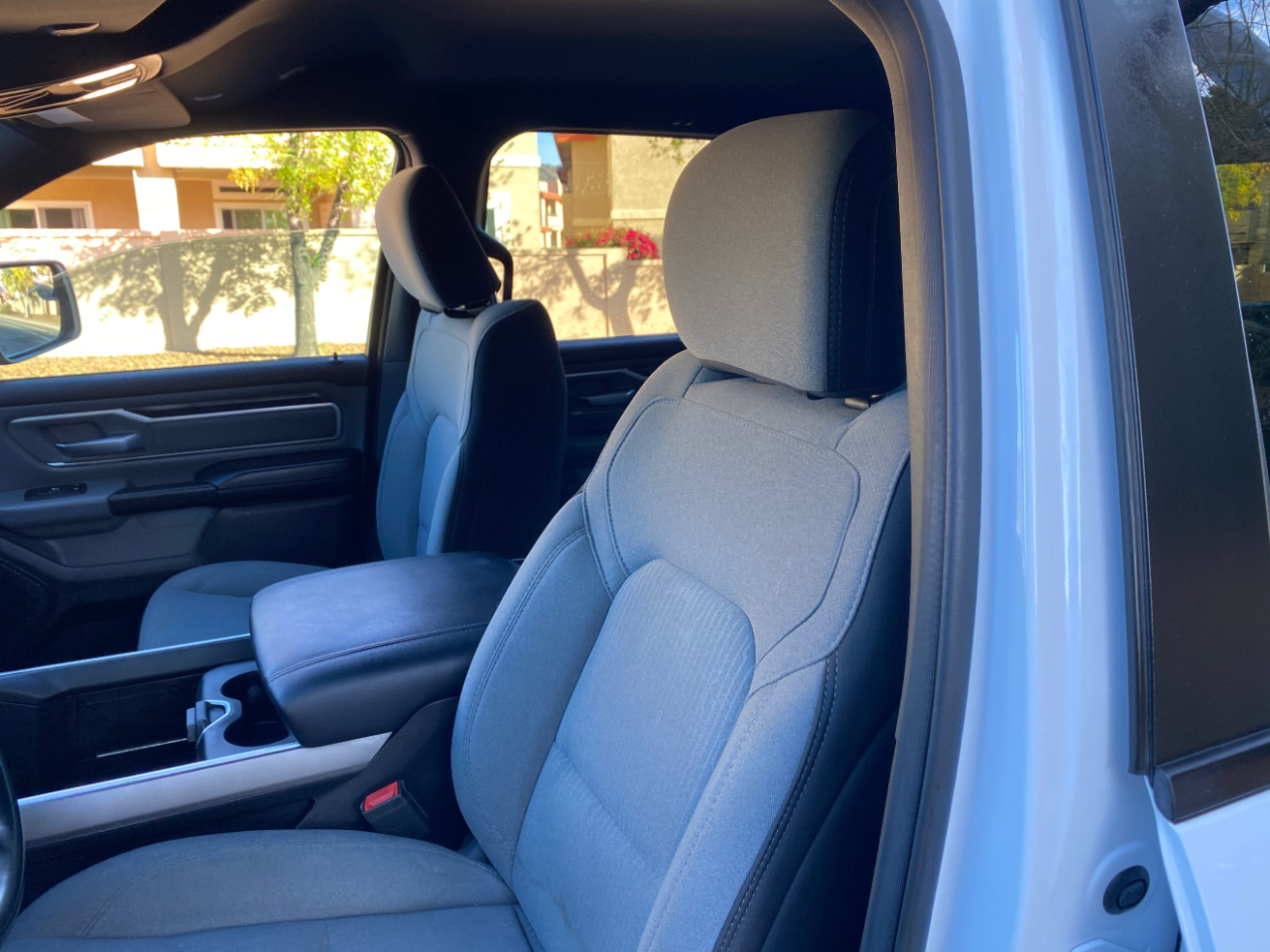 RAM 1500 Big Horn 4x2 Crew Cab 5'7" Box 2021