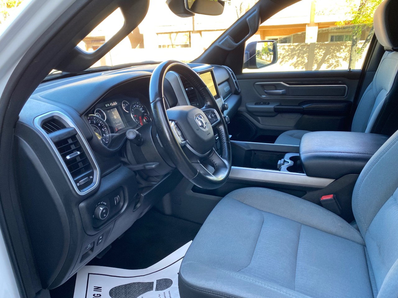 RAM 1500 Big Horn 4x2 Crew Cab 5'7" Box 2021