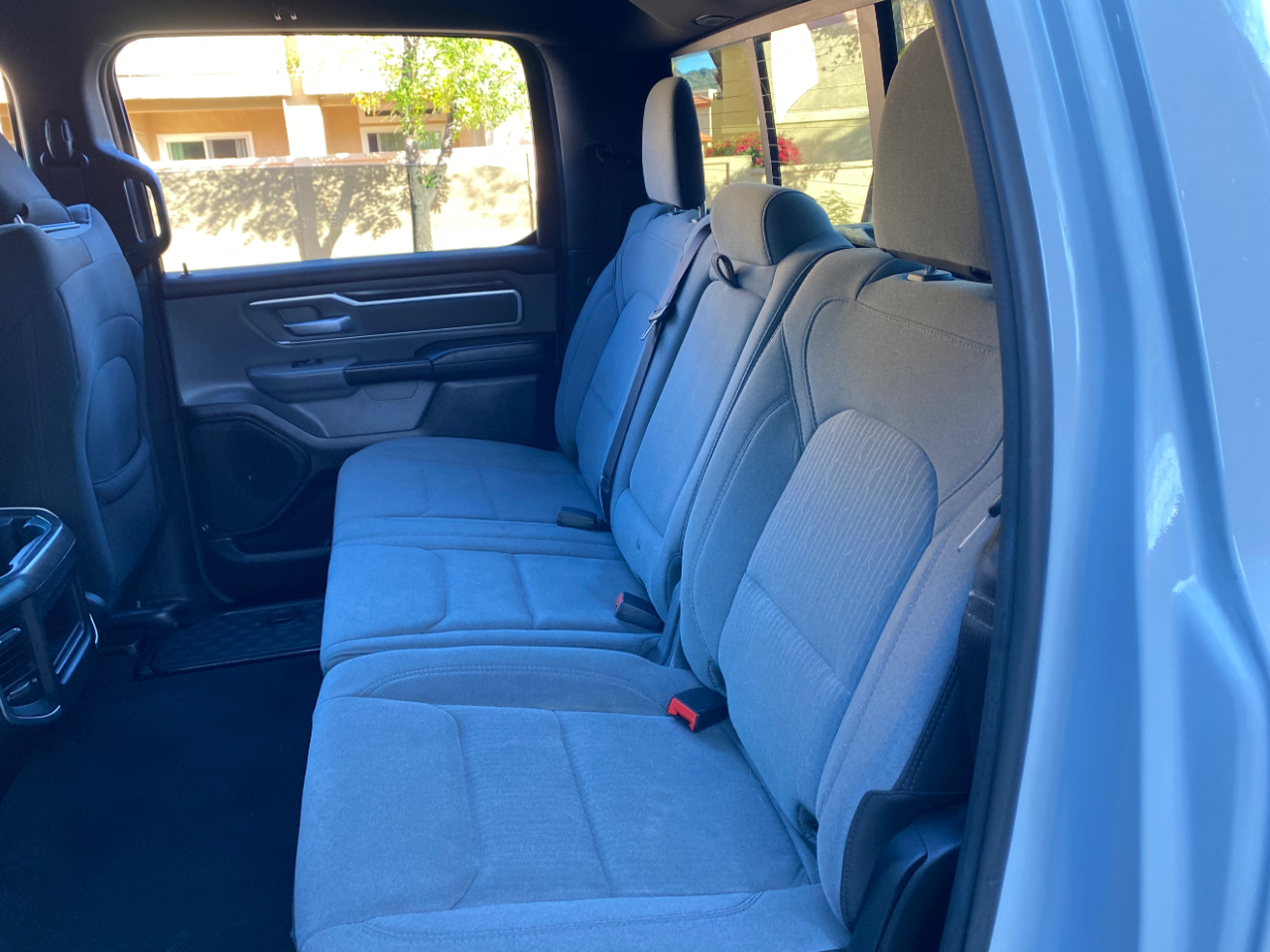 RAM 1500 Big Horn 4x2 Crew Cab 5'7" Box 2021