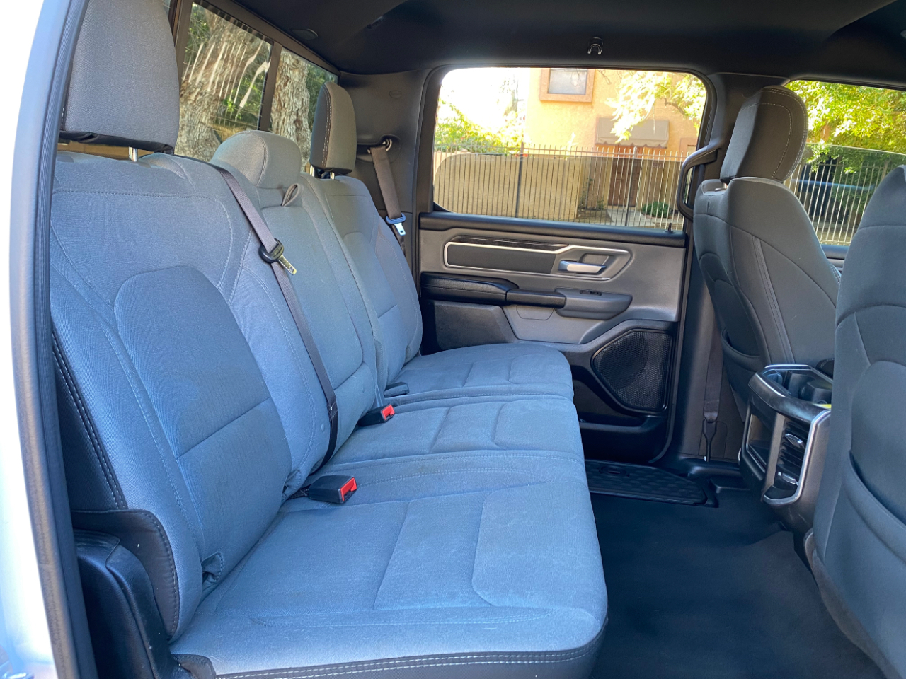 RAM 1500 Big Horn 4x2 Crew Cab 5'7" Box 2021