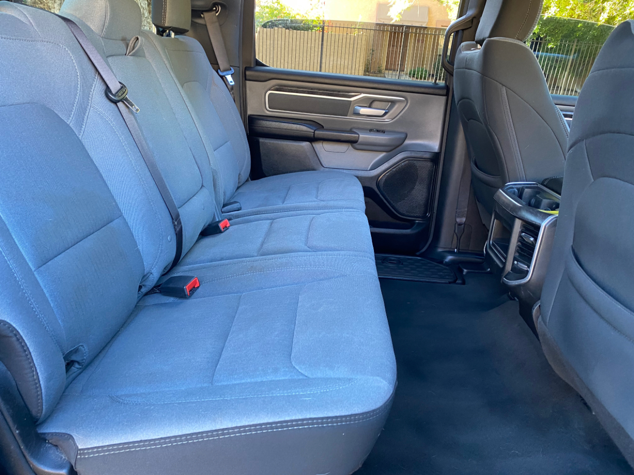 RAM 1500 Big Horn 4x2 Crew Cab 5'7" Box 2021