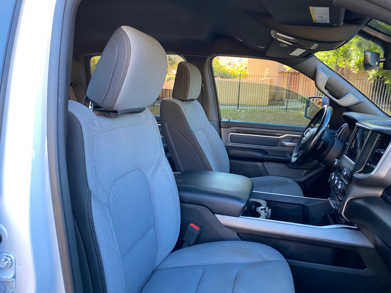 RAM 1500 Big Horn 4x2 Crew Cab 5'7" Box 2021