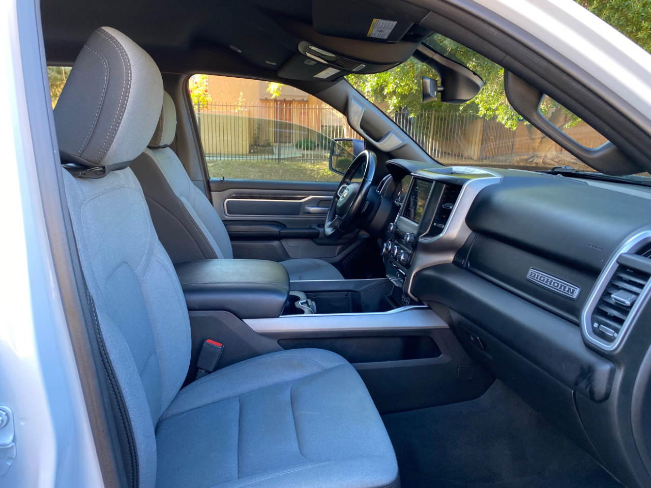 RAM 1500 Big Horn 4x2 Crew Cab 5'7" Box 2021