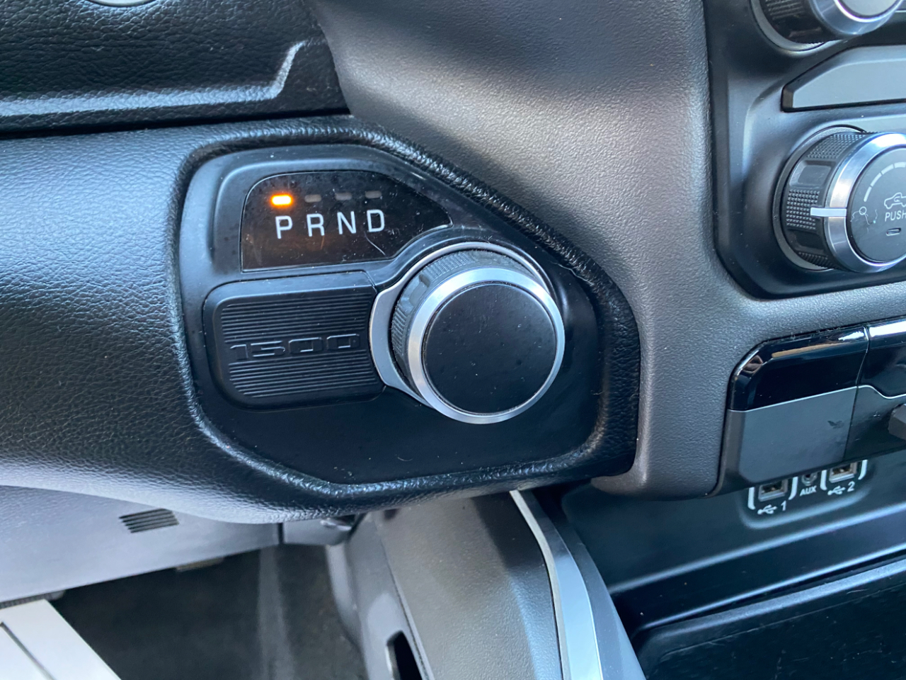 RAM 1500 Big Horn 4x2 Crew Cab 5'7" Box 2021