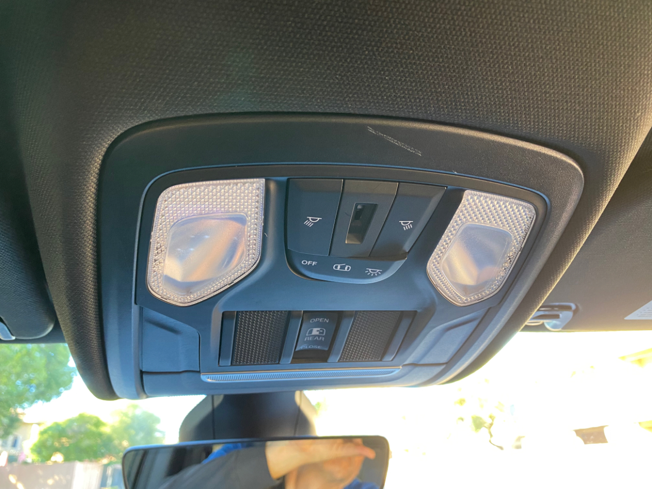 RAM 1500 Big Horn 4x2 Crew Cab 5'7" Box 2021