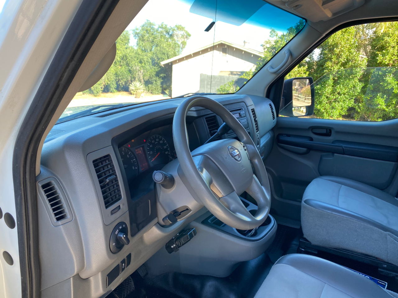 Nissan NV Standard Roof 1500 V6 S 2016