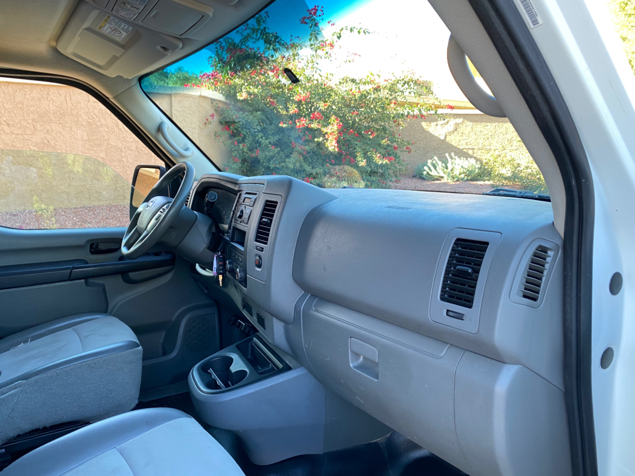 Nissan NV Standard Roof 1500 V6 S 2016