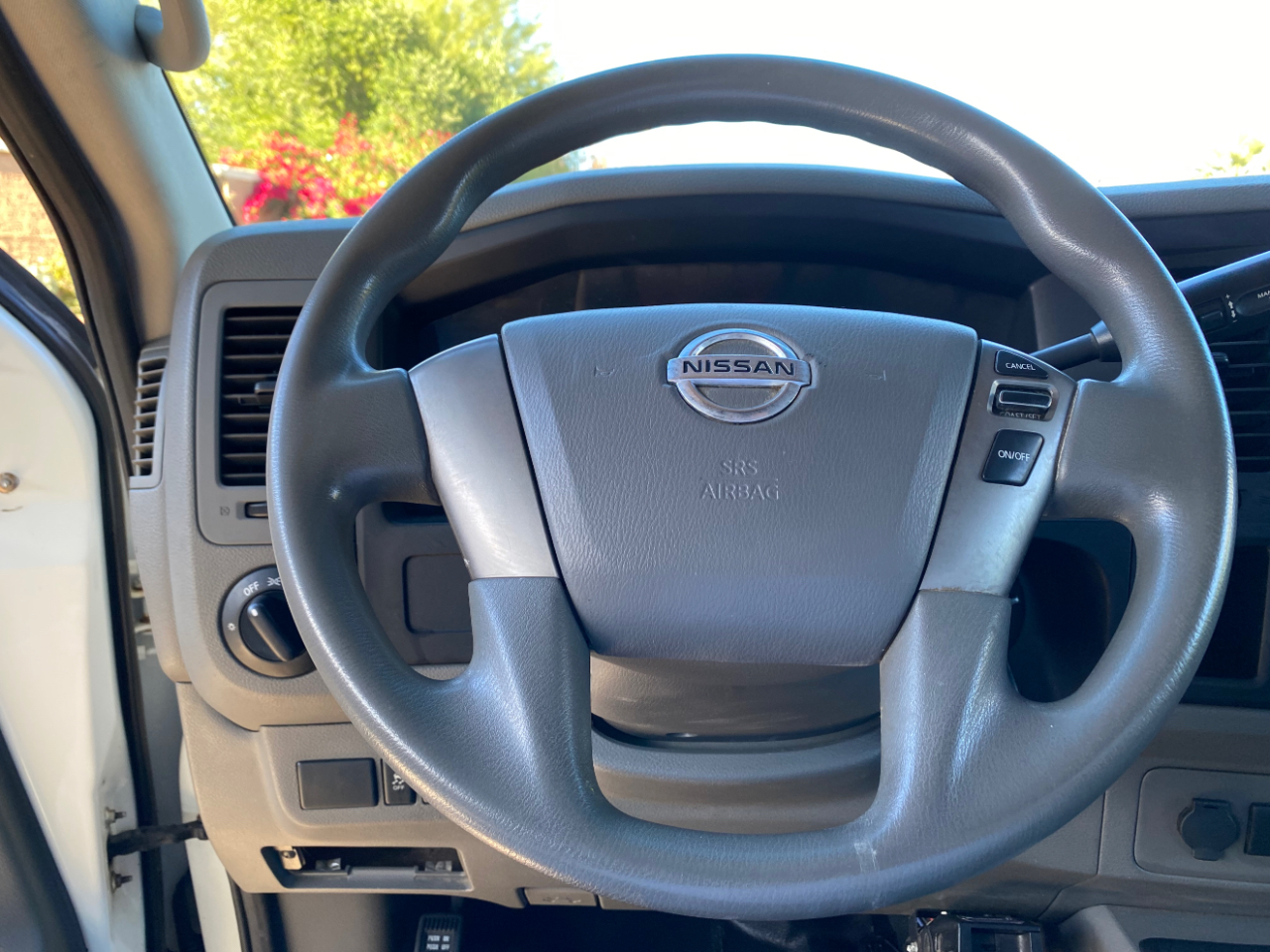 Nissan NV Standard Roof 1500 V6 S 2016