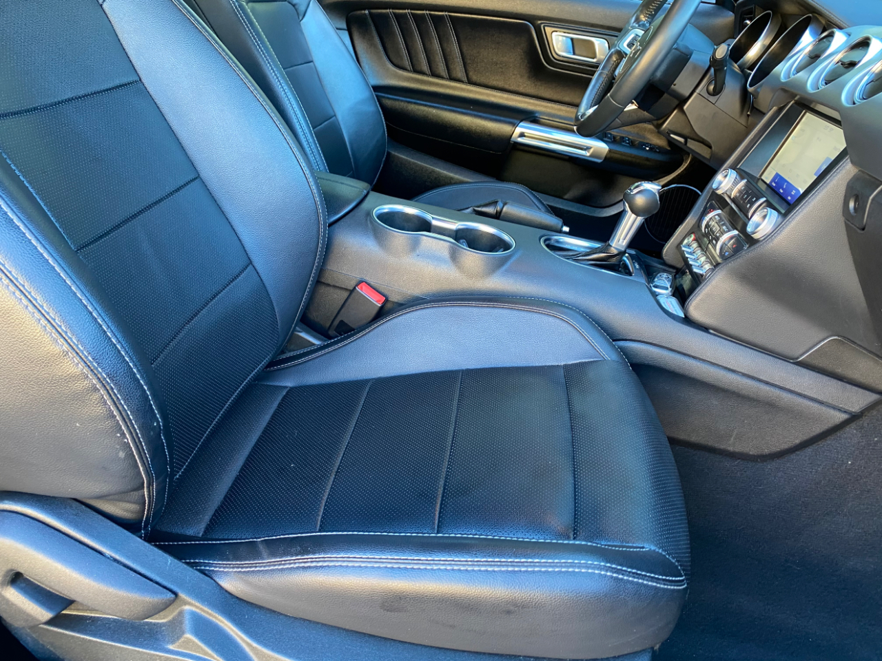 Ford Mustang EcoBoost Convertible 2023