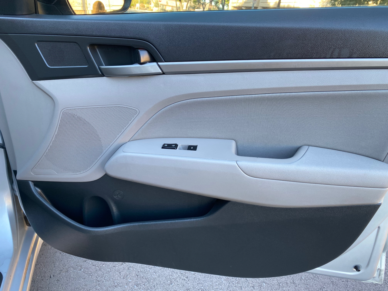 Hyundai Elantra SE 2.0L Auto (Ulsan) *Ltd Avail* 2017