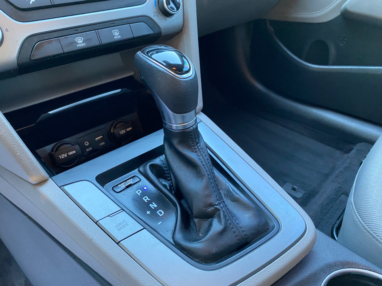 Hyundai Elantra SE 2.0L Auto (Ulsan) *Ltd Avail* 2017