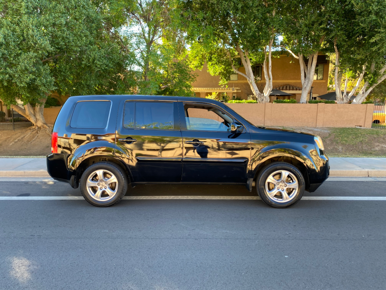 Honda Pilot 2WD 4dr EX-L 2012