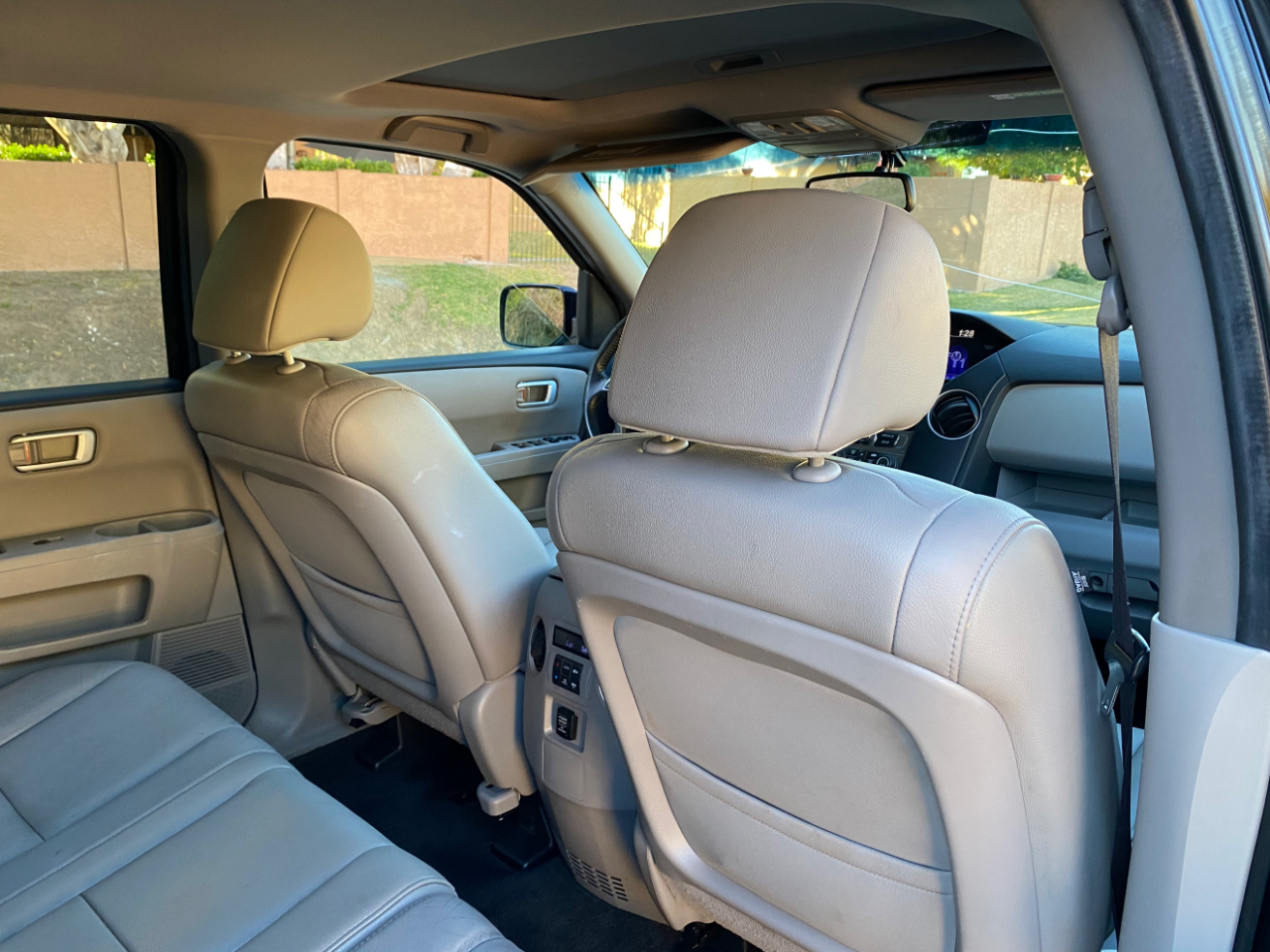 Honda Pilot 2WD 4dr EX-L 2012