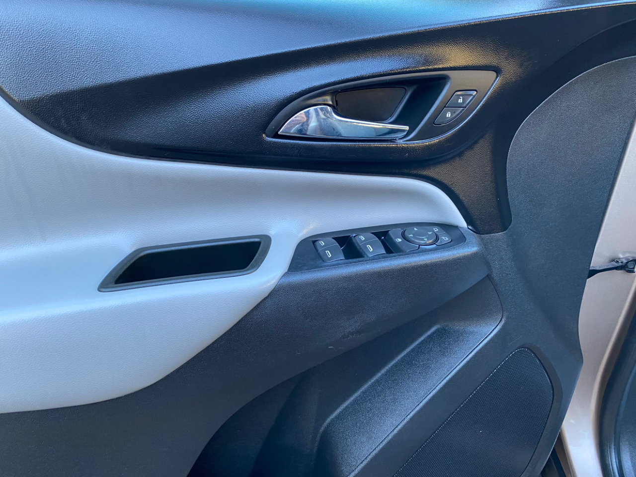 Chevrolet Equinox FWD 4dr LS w/1LS 2018