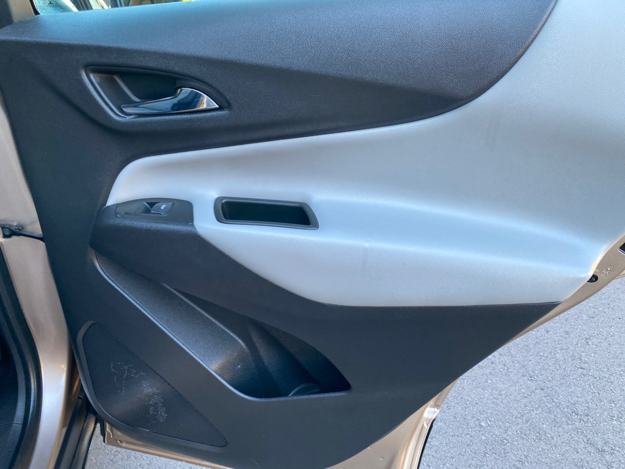 Chevrolet Equinox FWD 4dr LS w/1LS 2018