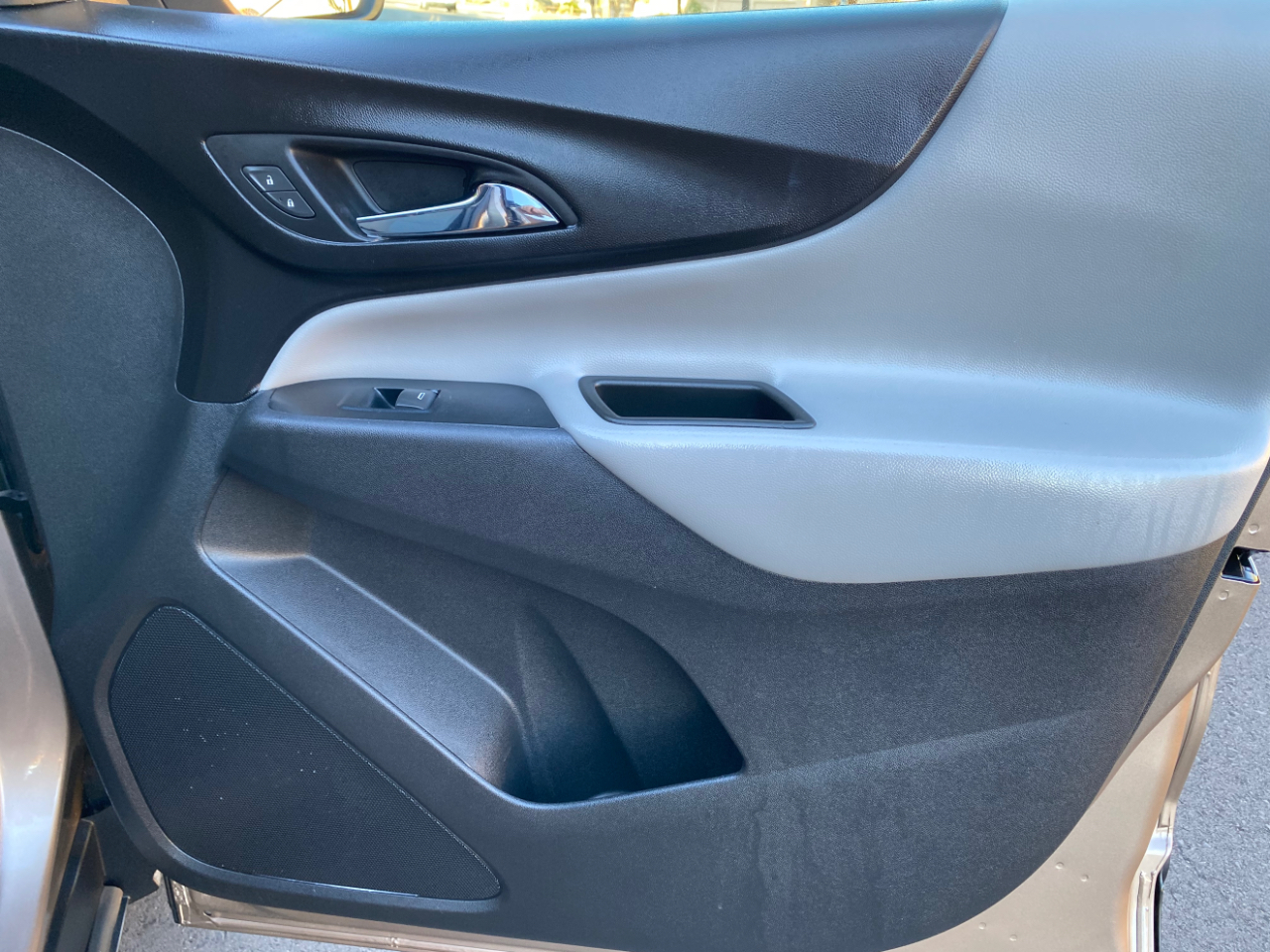 Chevrolet Equinox FWD 4dr LS w/1LS 2018