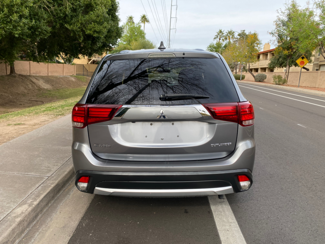 Mitsubishi Outlander ES FWD 2017