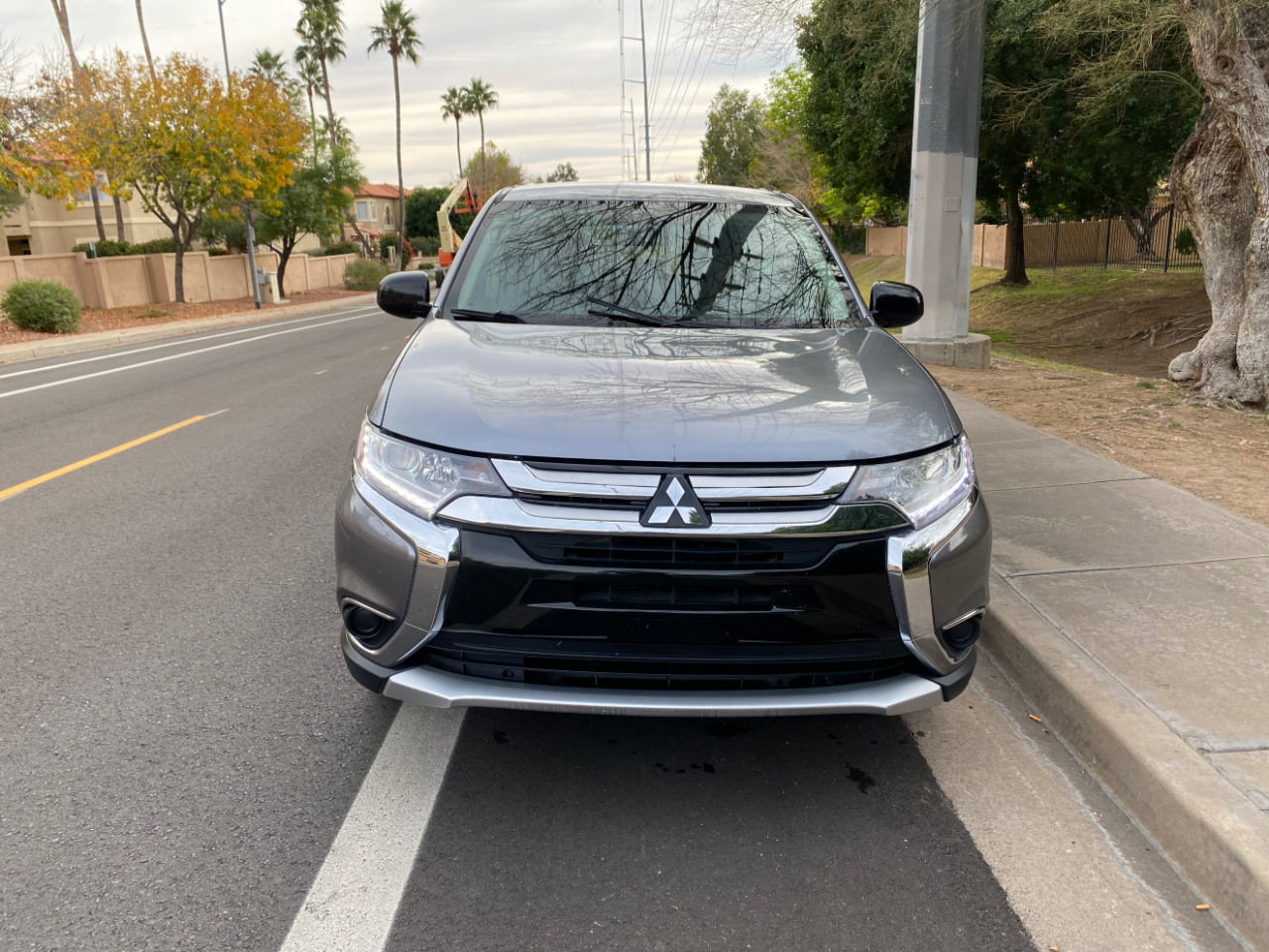 Mitsubishi Outlander ES FWD 2017