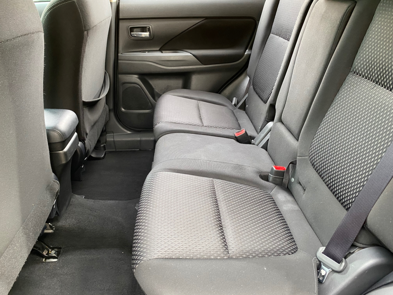 Mitsubishi Outlander ES FWD 2017