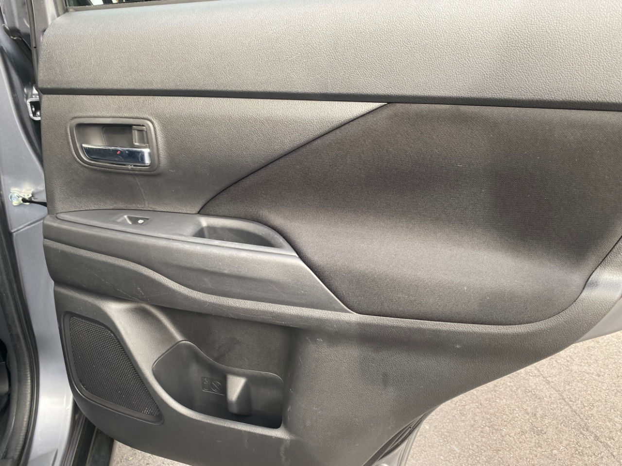 Mitsubishi Outlander ES FWD 2017