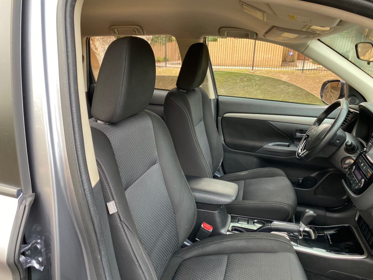 Mitsubishi Outlander ES FWD 2017