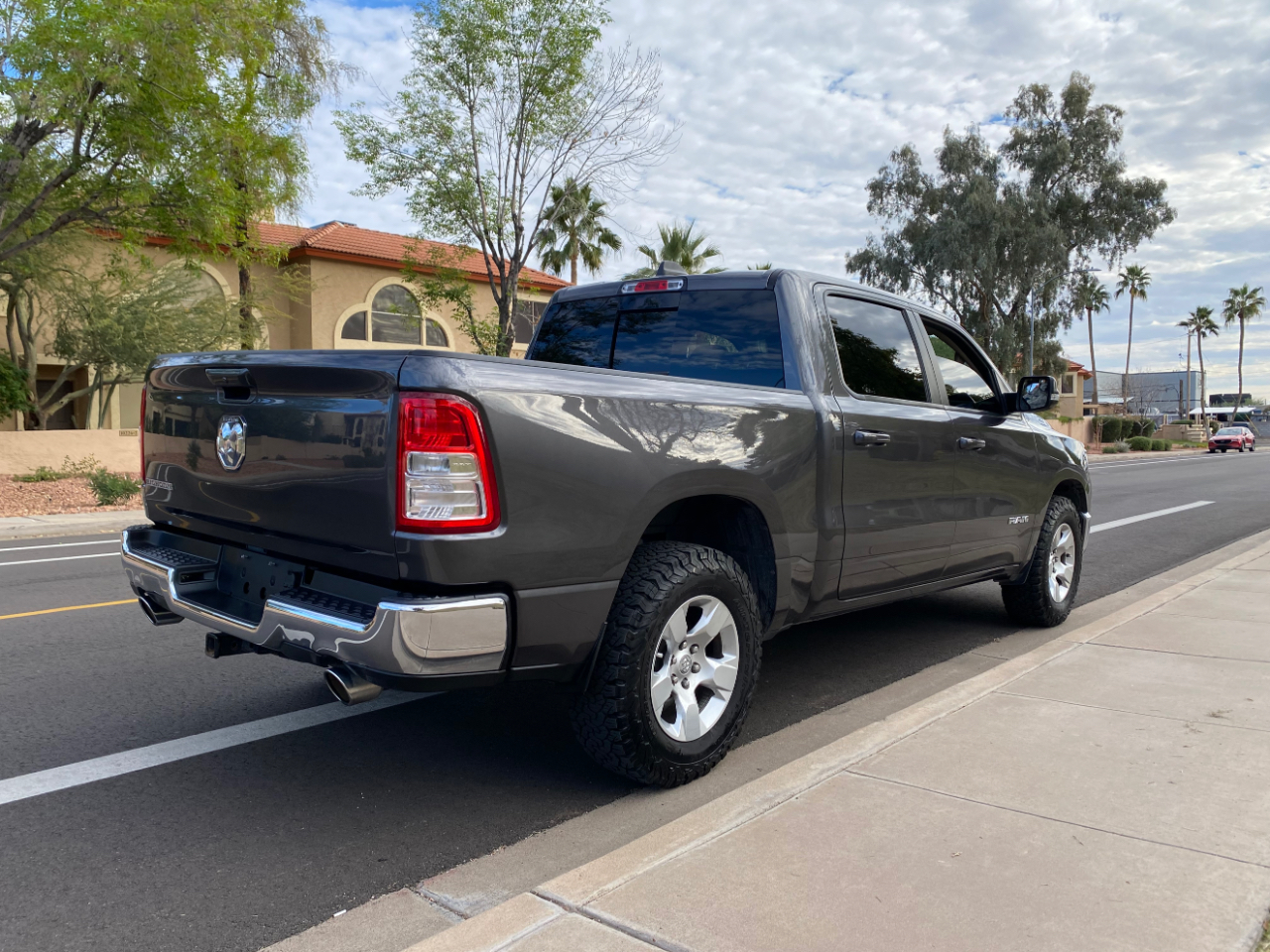 RAM 1500 Big Horn 4x2 Crew Cab 5'7" Box 2021