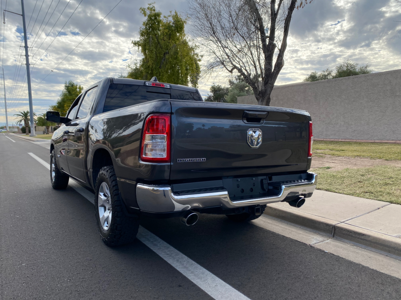 RAM 1500 Big Horn 4x2 Crew Cab 5'7" Box 2021