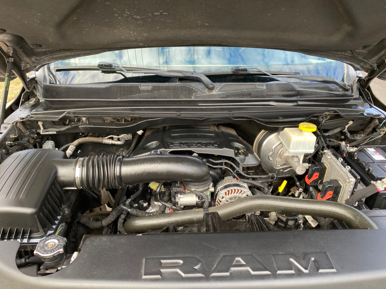 RAM 1500 Big Horn 4x2 Crew Cab 5'7" Box 2021