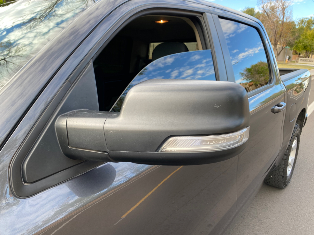 RAM 1500 Big Horn 4x2 Crew Cab 5'7" Box 2021