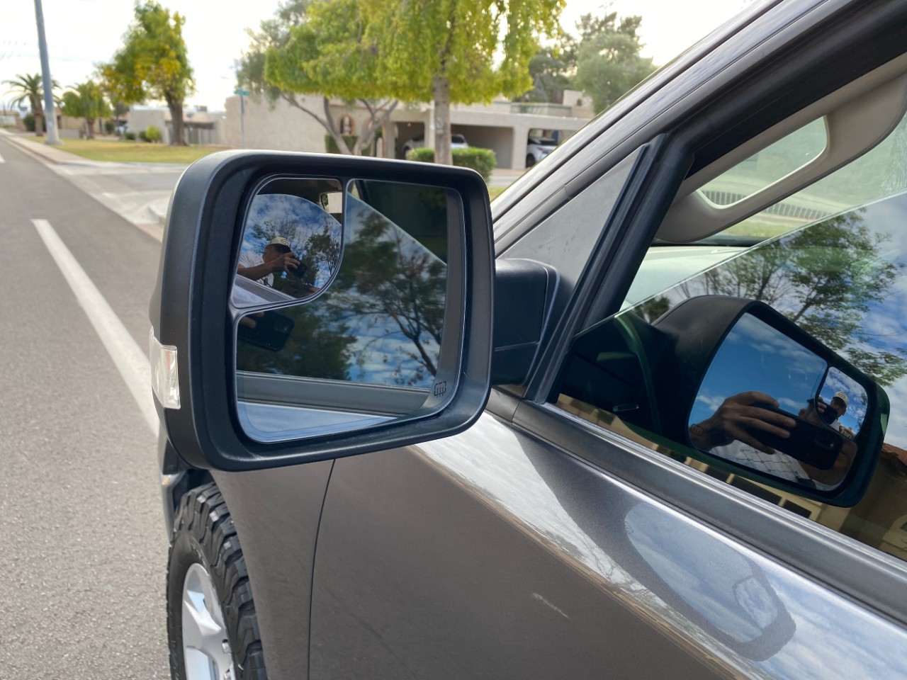 RAM 1500 Big Horn 4x2 Crew Cab 5'7" Box 2021