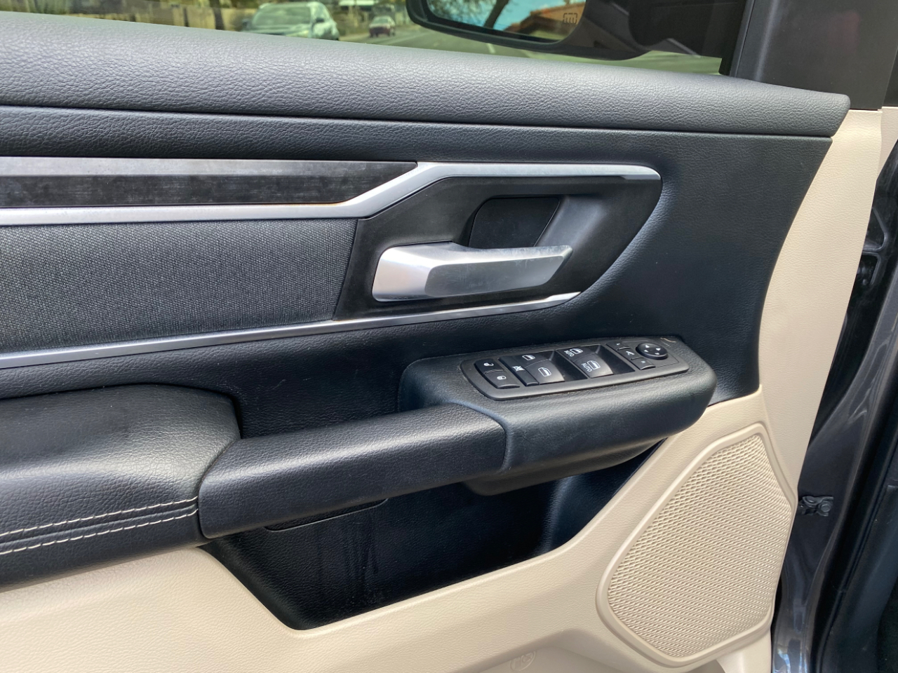 RAM 1500 Big Horn 4x2 Crew Cab 5'7" Box 2021