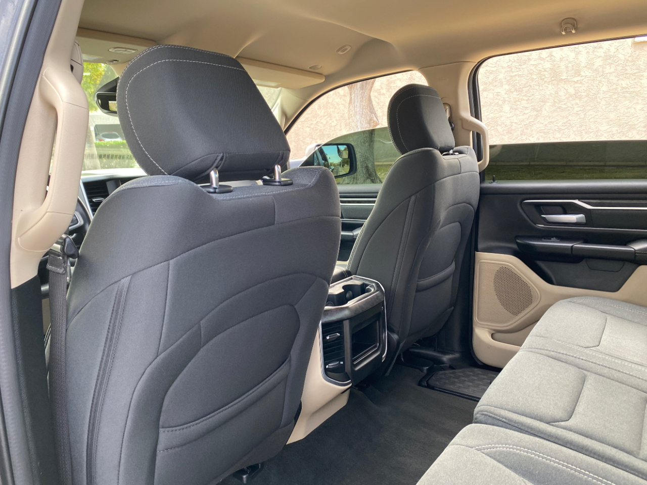 RAM 1500 Big Horn 4x2 Crew Cab 5'7" Box 2021