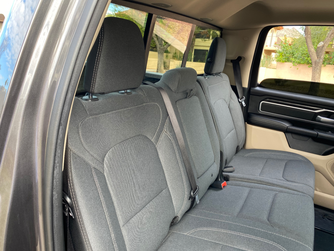 RAM 1500 Big Horn 4x2 Crew Cab 5'7" Box 2021