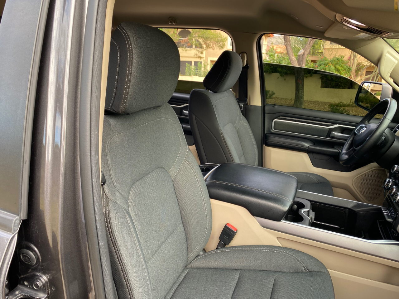 RAM 1500 Big Horn 4x2 Crew Cab 5'7" Box 2021