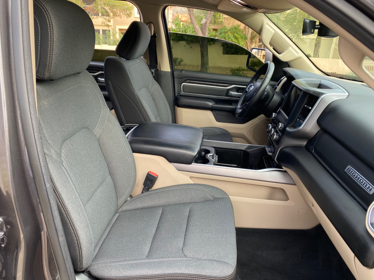 RAM 1500 Big Horn 4x2 Crew Cab 5'7" Box 2021