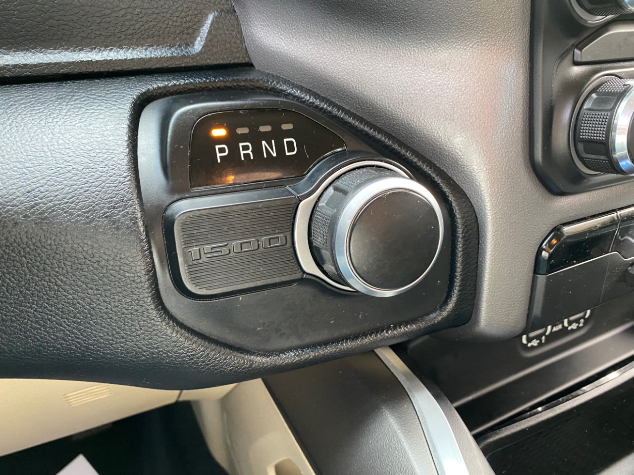 RAM 1500 Big Horn 4x2 Crew Cab 5'7" Box 2021