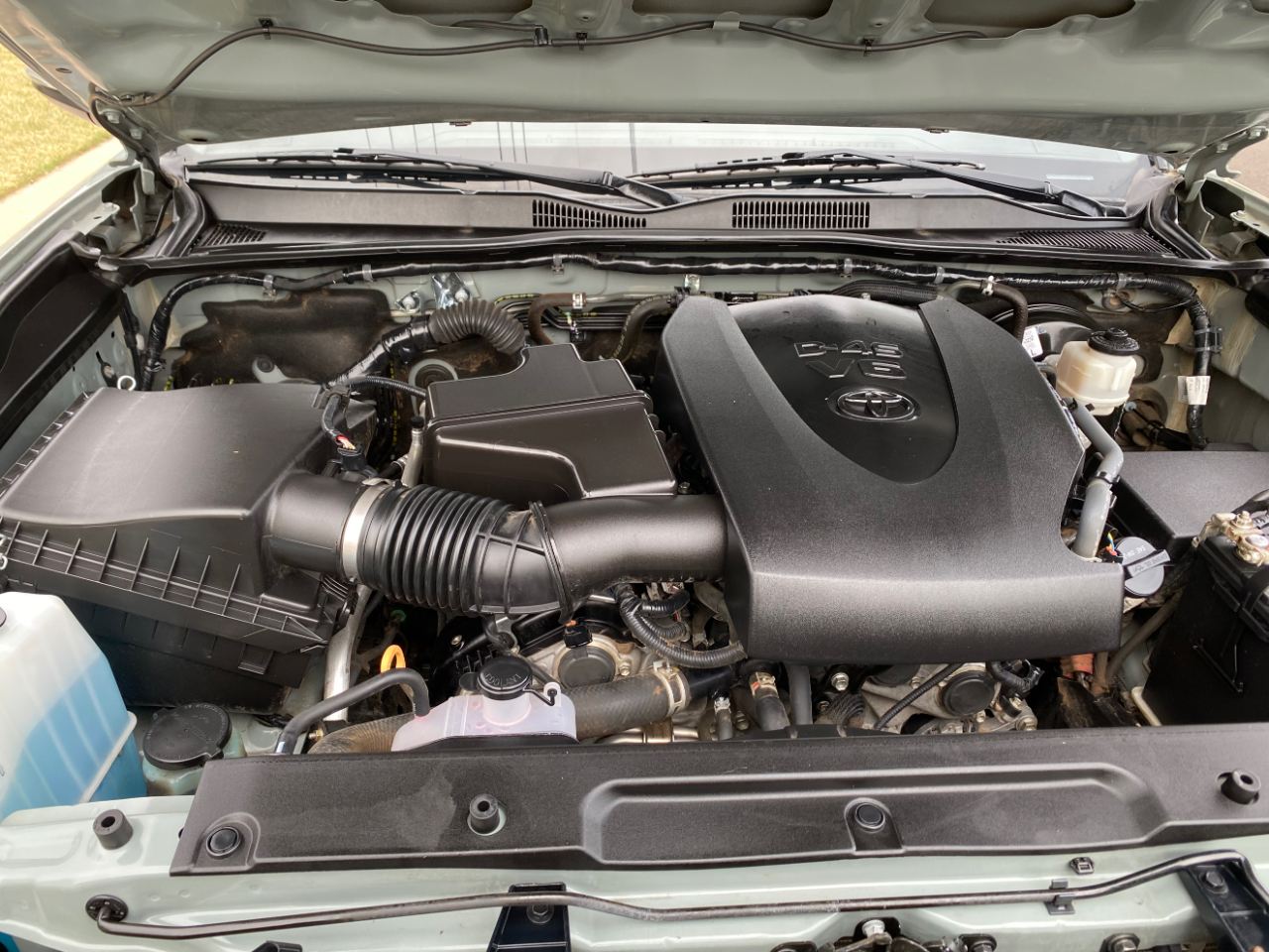 Toyota Tacoma 2WD TRD Sport Double Cab 6' Bed V6 AT (Natl) 2022