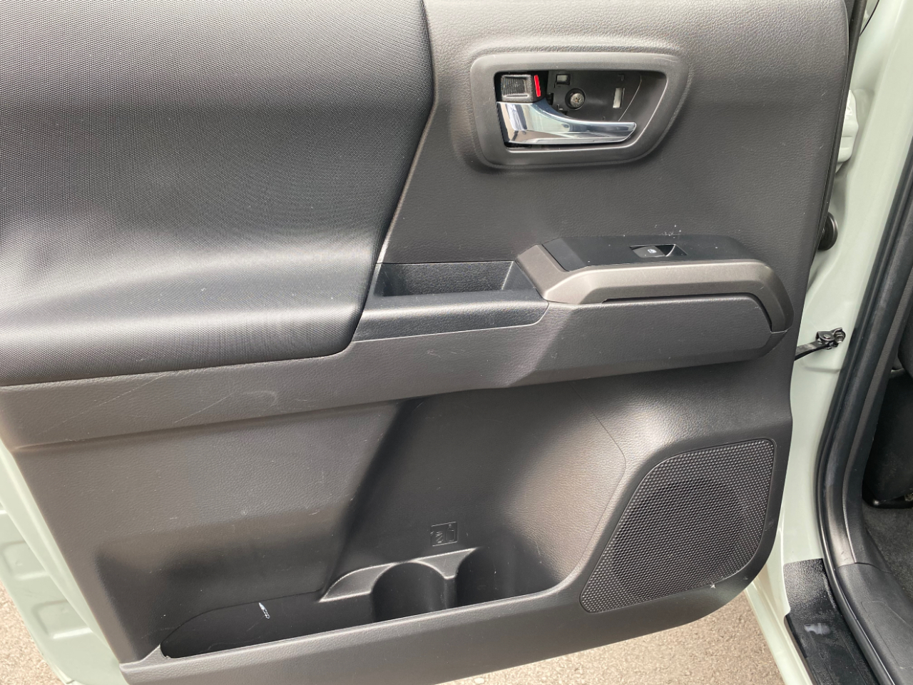 Toyota Tacoma 2WD TRD Sport Double Cab 6' Bed V6 AT (Natl) 2022