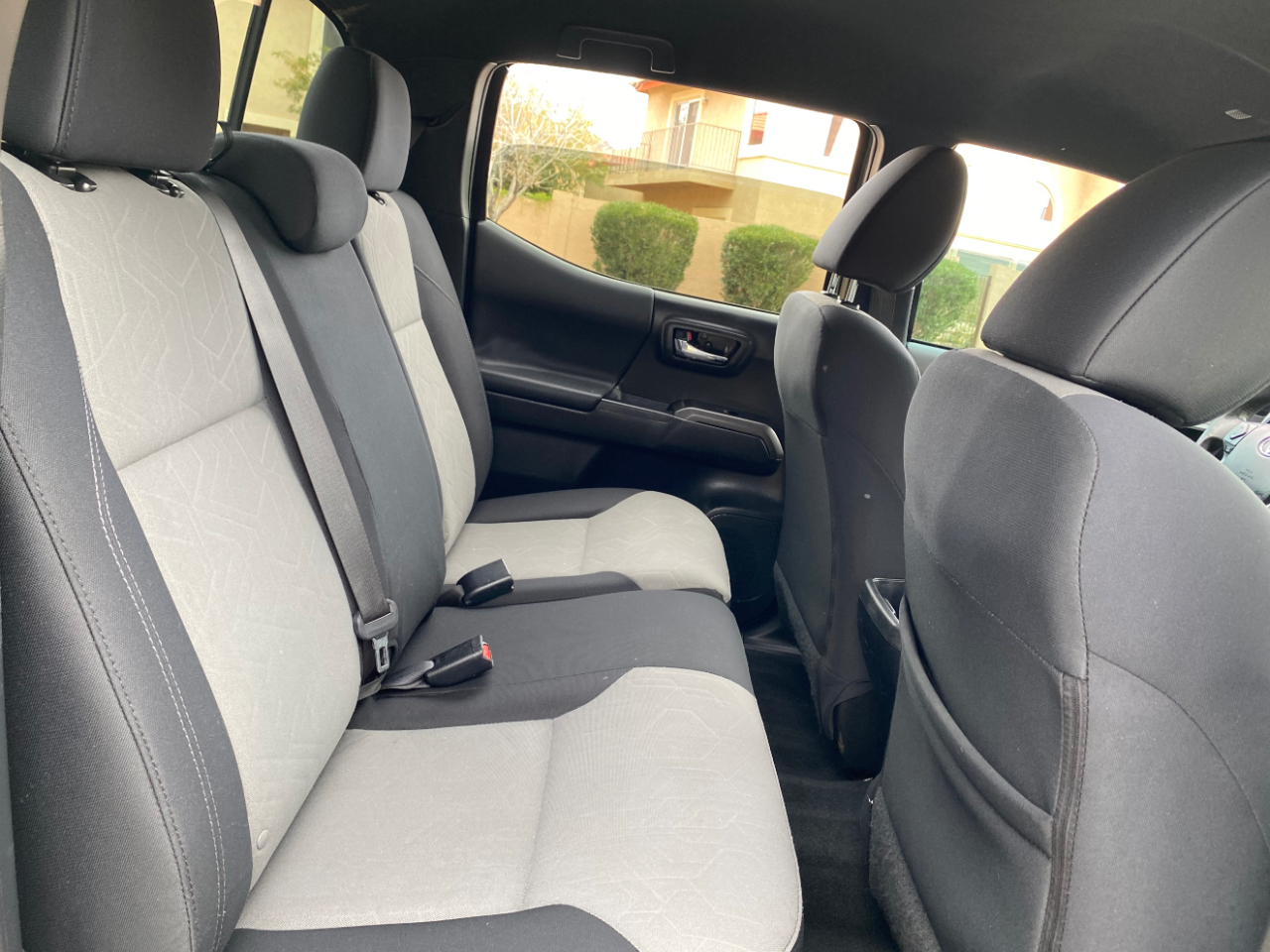 Toyota Tacoma 2WD TRD Sport Double Cab 6' Bed V6 AT (Natl) 2022