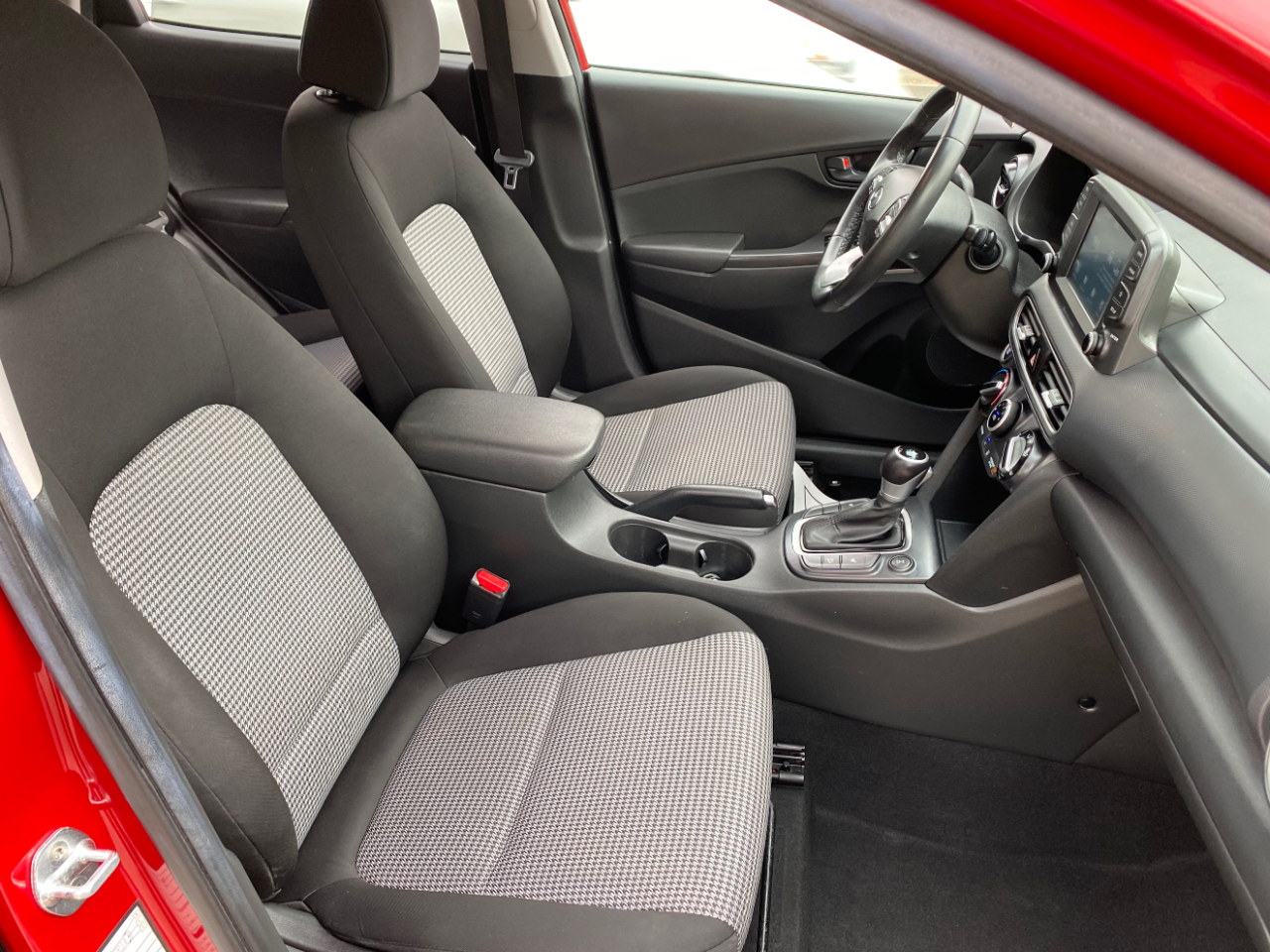 Hyundai Kona SEL Auto AWD 2021