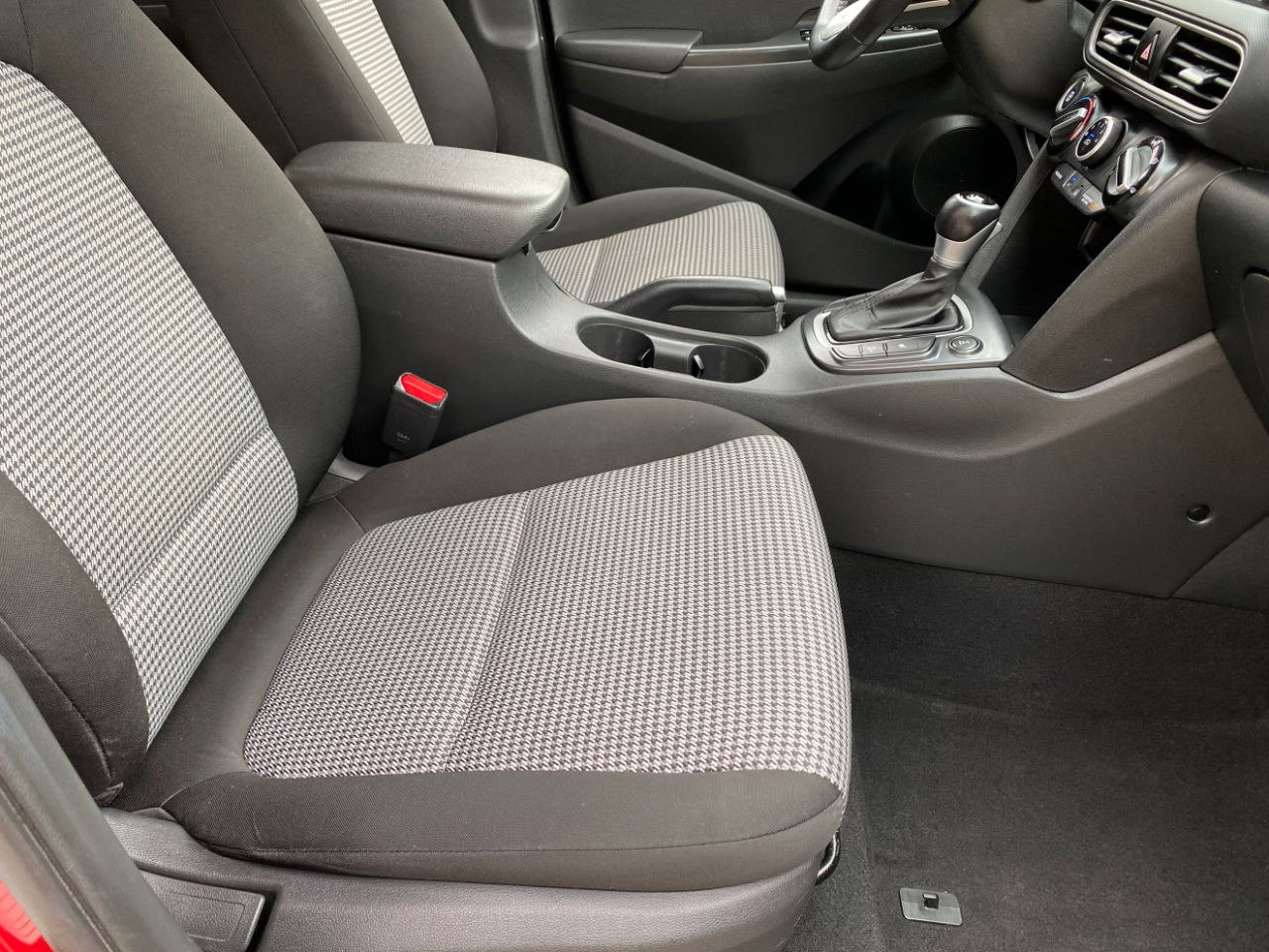 Hyundai Kona SEL Auto AWD 2021