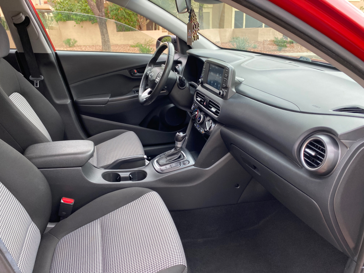 Hyundai Kona SEL Auto AWD 2021