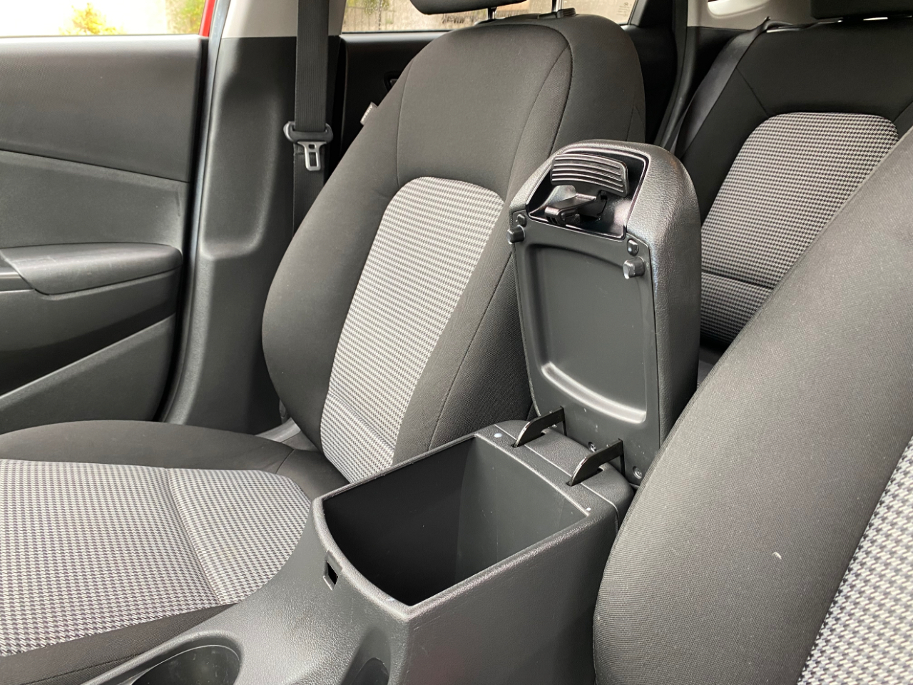 Hyundai Kona SEL Auto AWD 2021