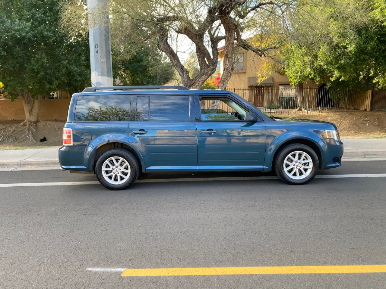 Ford Flex 4dr SE FWD 2016