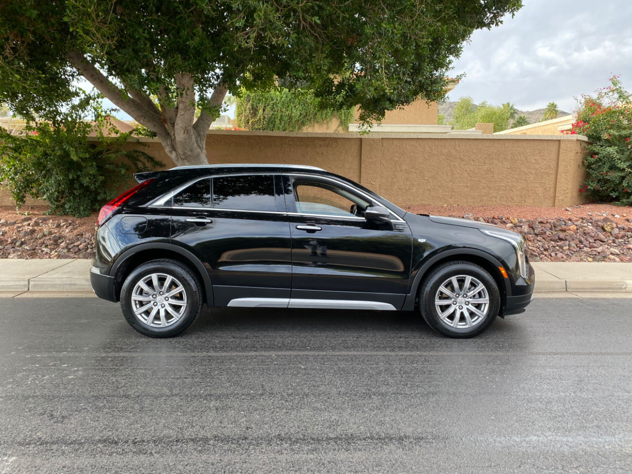 Cadillac XT4 AWD 4dr Premium Luxury 2023