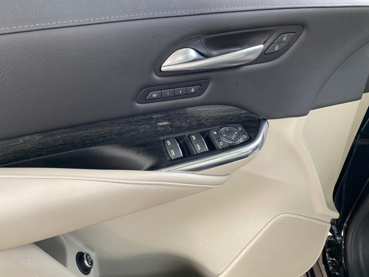 Cadillac XT4 AWD 4dr Premium Luxury 2023