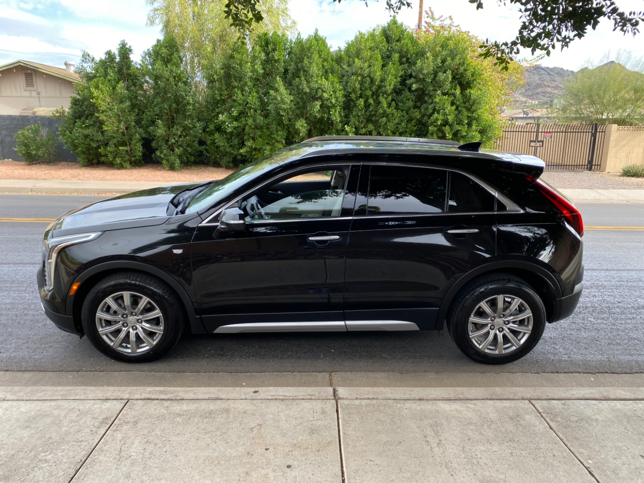 Cadillac XT4 AWD 4dr Premium Luxury 2023