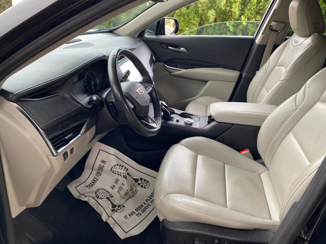 Cadillac XT4 AWD 4dr Premium Luxury 2023