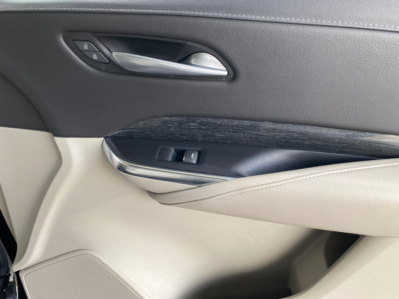 Cadillac XT4 AWD 4dr Premium Luxury 2023