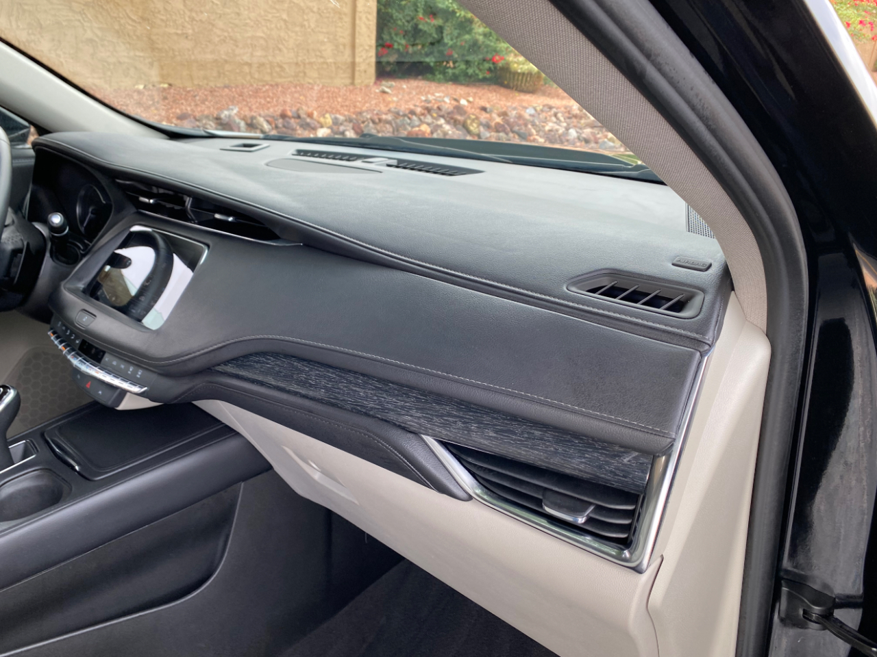 Cadillac XT4 AWD 4dr Premium Luxury 2023